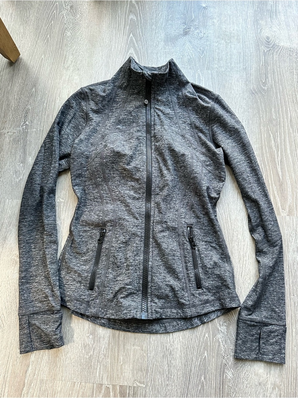 Lululemon define jacket size 6